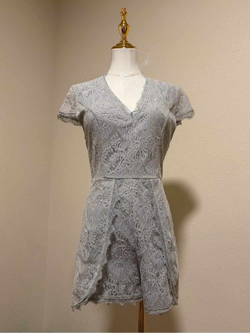 Francesca's Collections Lace V-Neck Short Romper - Gray